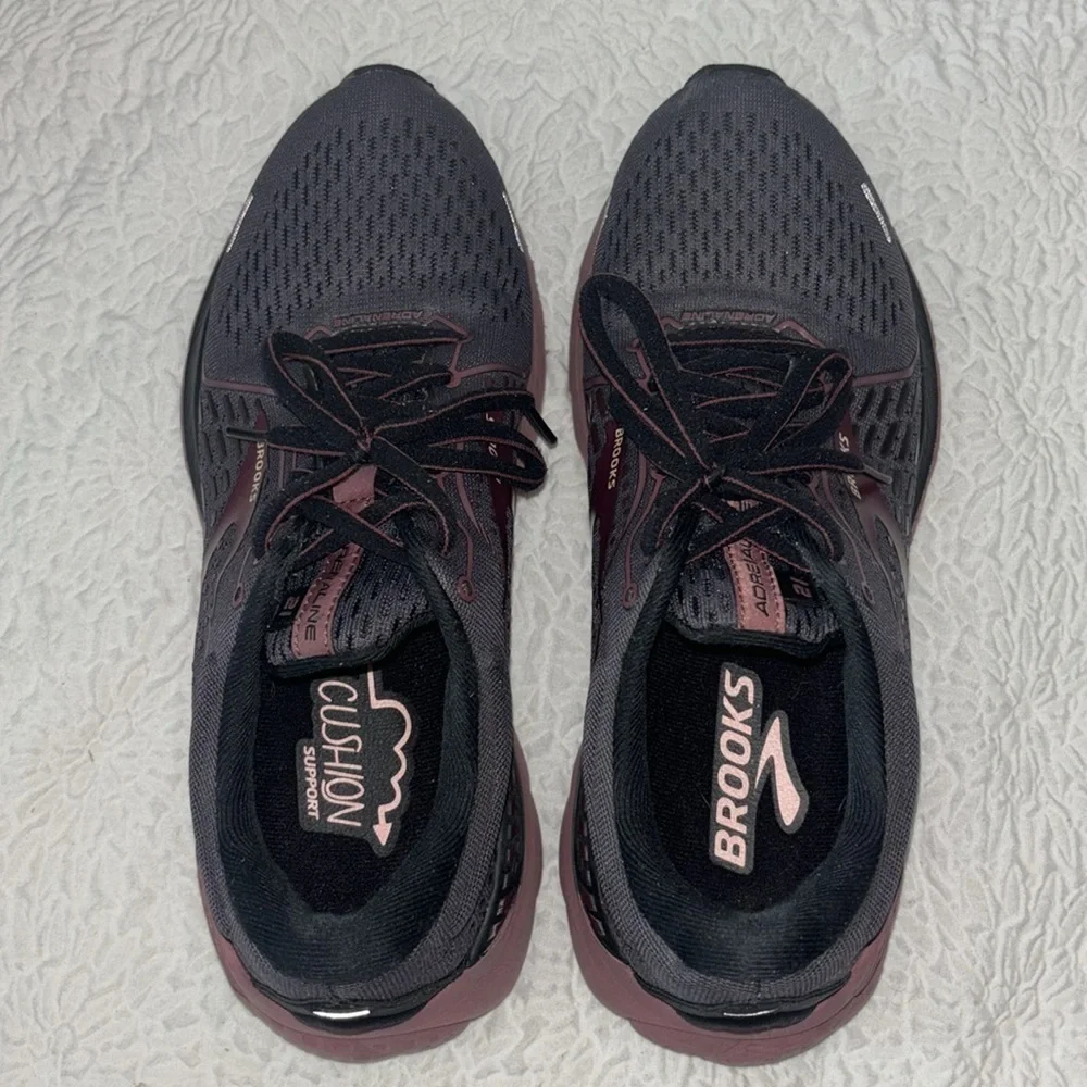 Brooks Adrenaline GTS 21 Running Sneaker - Picture 7 of 14